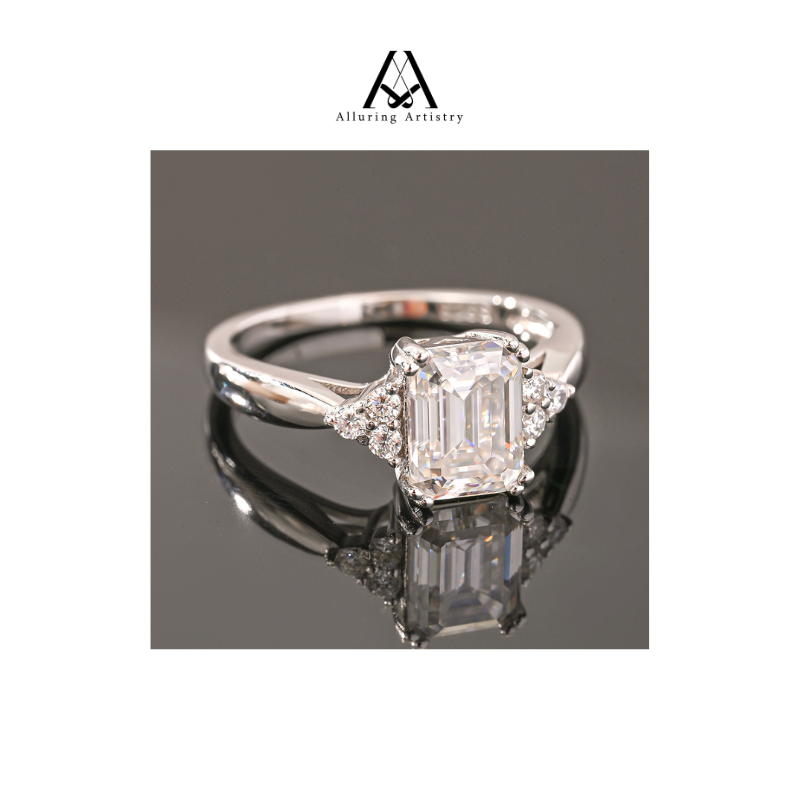 Quin Moissanite 925 Silver Female Ring