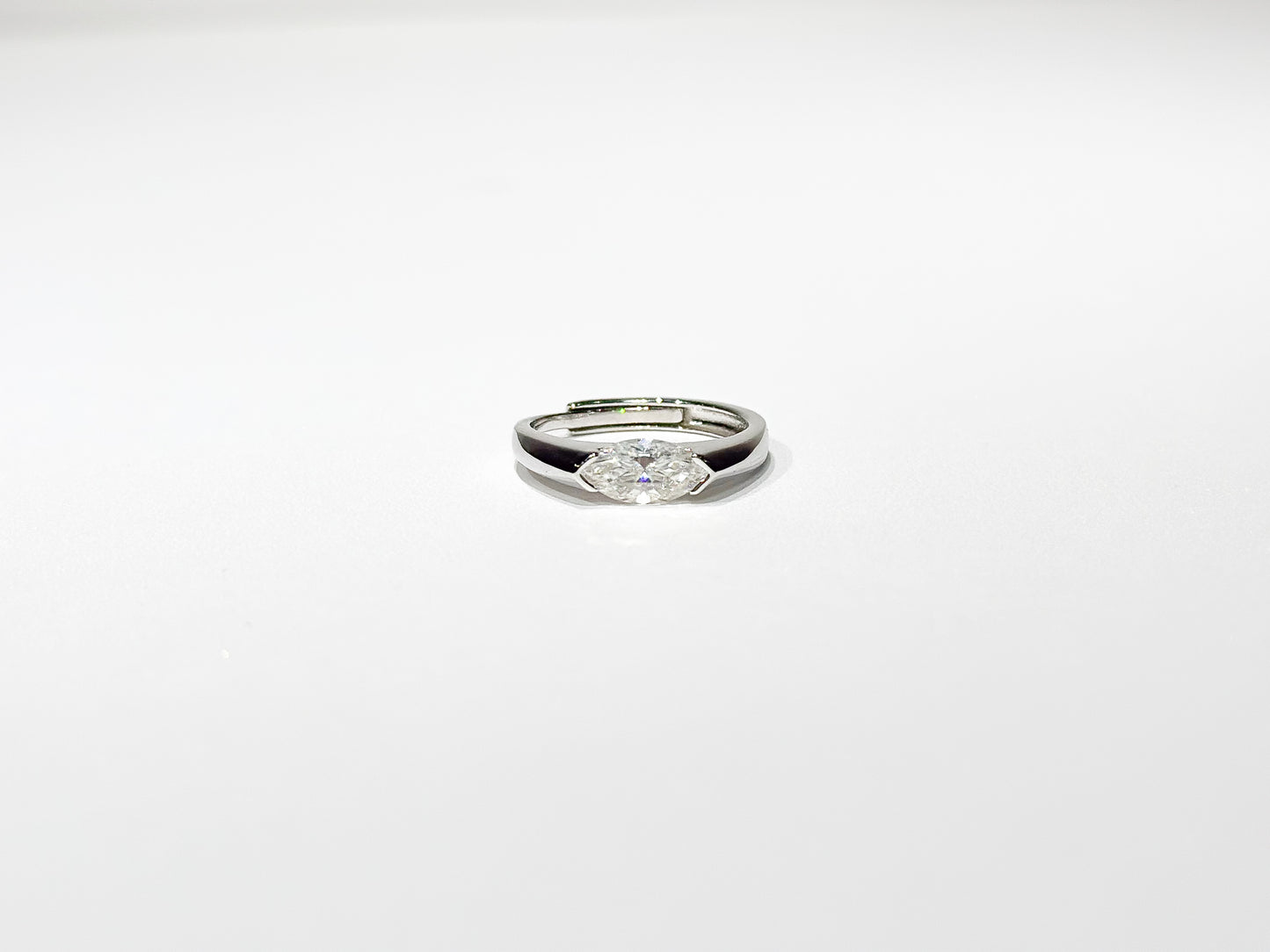 Saphira Moissanite 925 Silver Male Ring