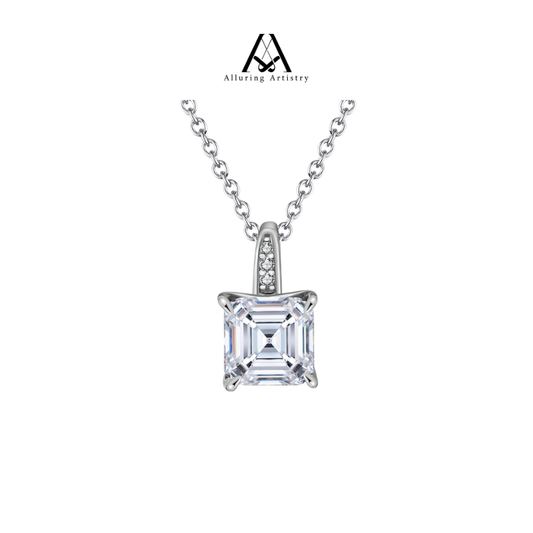 Lumière Emerald Moissanite 925 Silver Necklace
