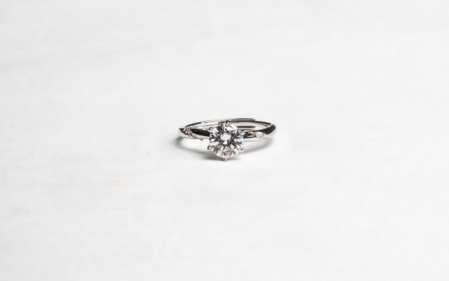 Nerina Moissanite 925 Silver Female Ring - AFR202