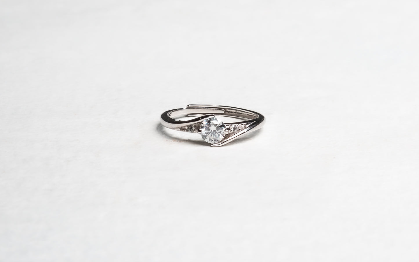 Nora Moissanite 925 Silver Female Ring - AFR209